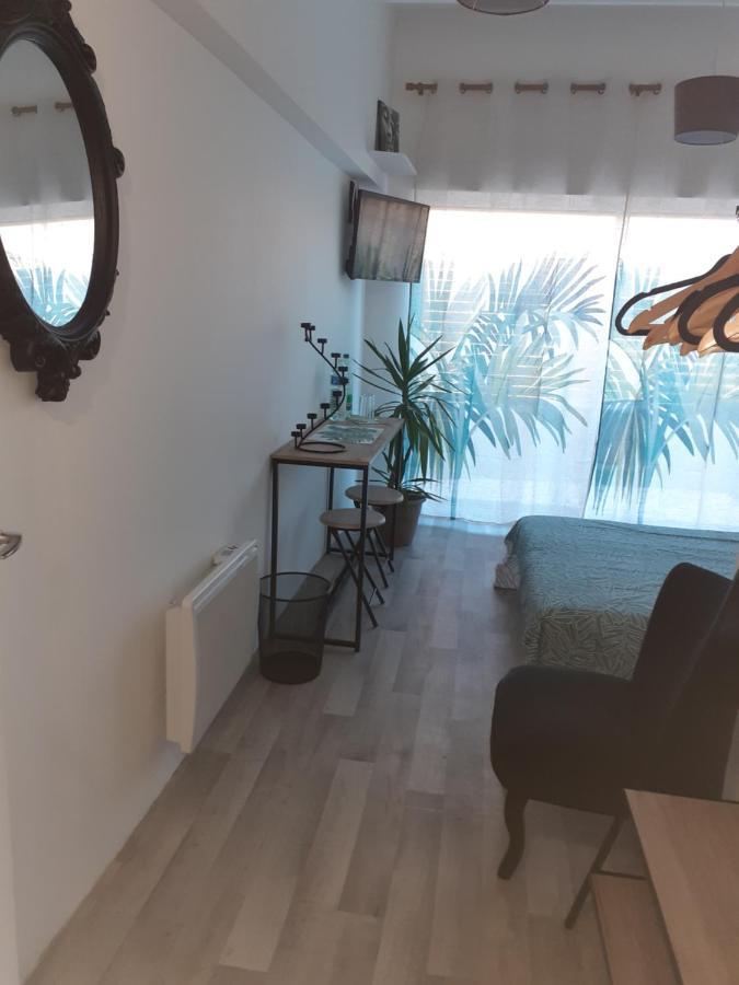 Chez Flo&Fred Hotel Barbery Bagian luar foto